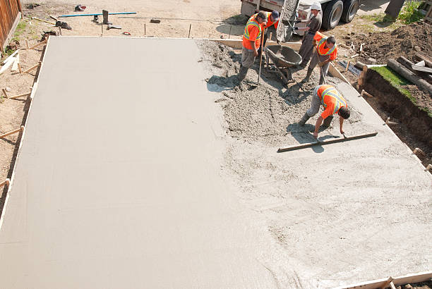 Best Concrete Retaining Walls in Hollandale, MS